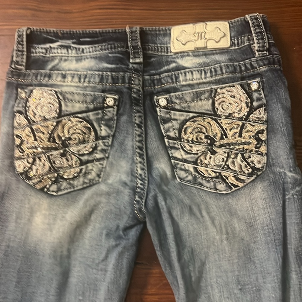 *MISS ME JEANS SIZE 26 STANDARD SKINNY*      *VERY GENTLY USED*
